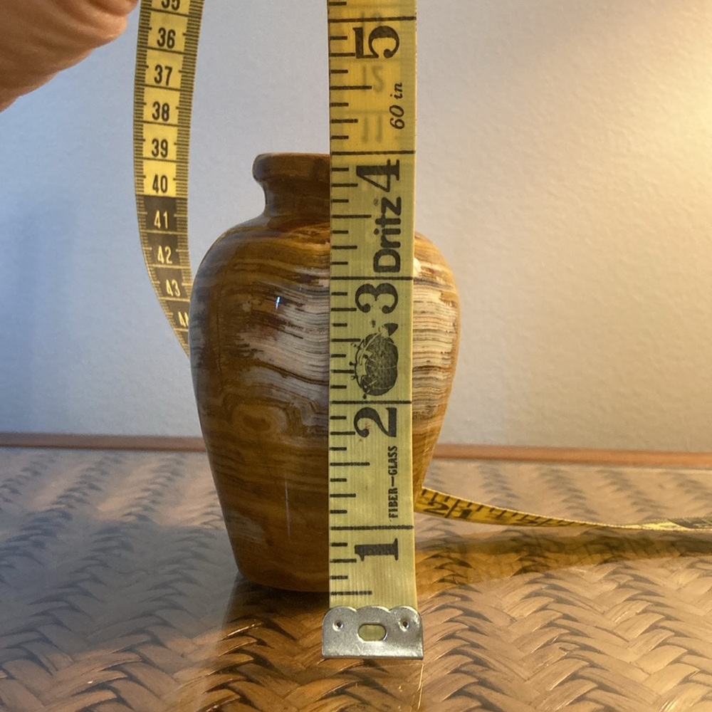 Onyx Bud Vase - Picture 3 of 4